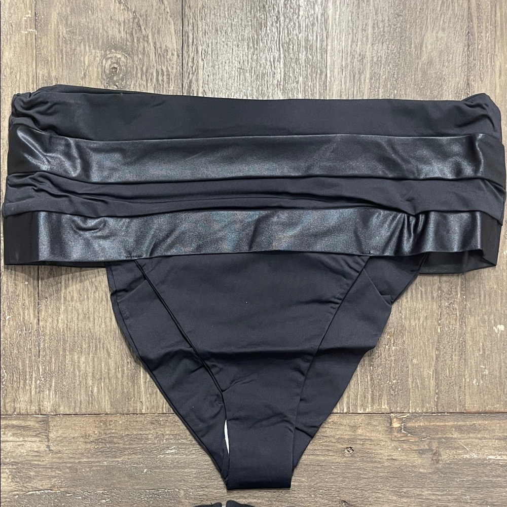 Beach Bunny Rhonda Black Women's Swim Bottom